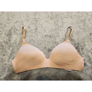 Victoria's Secret size 32D Body by Victoria No Wire Bra Beige
